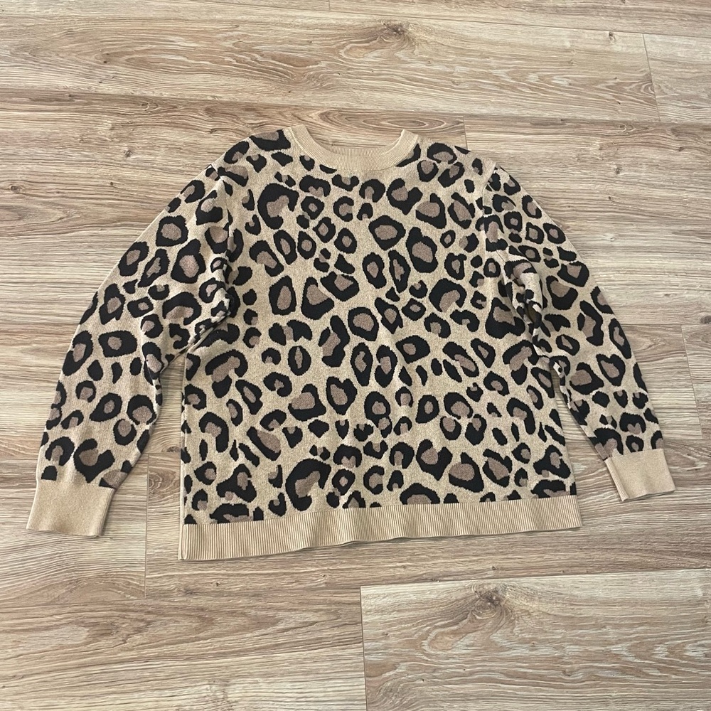 Ava & Viv - Leopard Women’s Sweater
